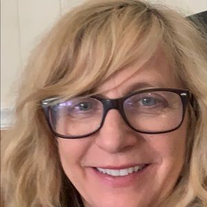 Meet your Posher, Pam